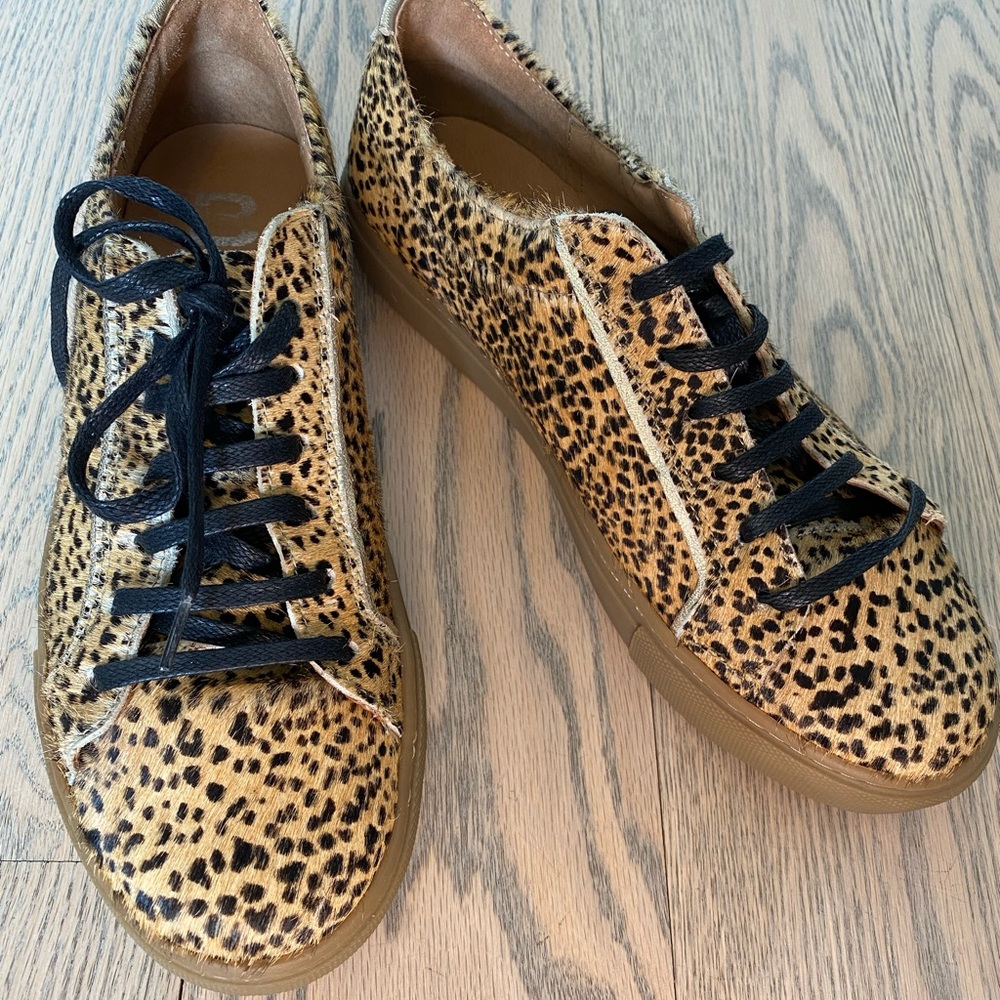 French brand Bensimon calfhair Leopard print sneaker. Similar to Converse.
